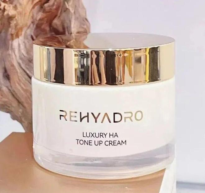 +隔离+粉底+身体乳一招亮白更显年轻开元棋牌app994瓶！1瓶=面霜(图19)